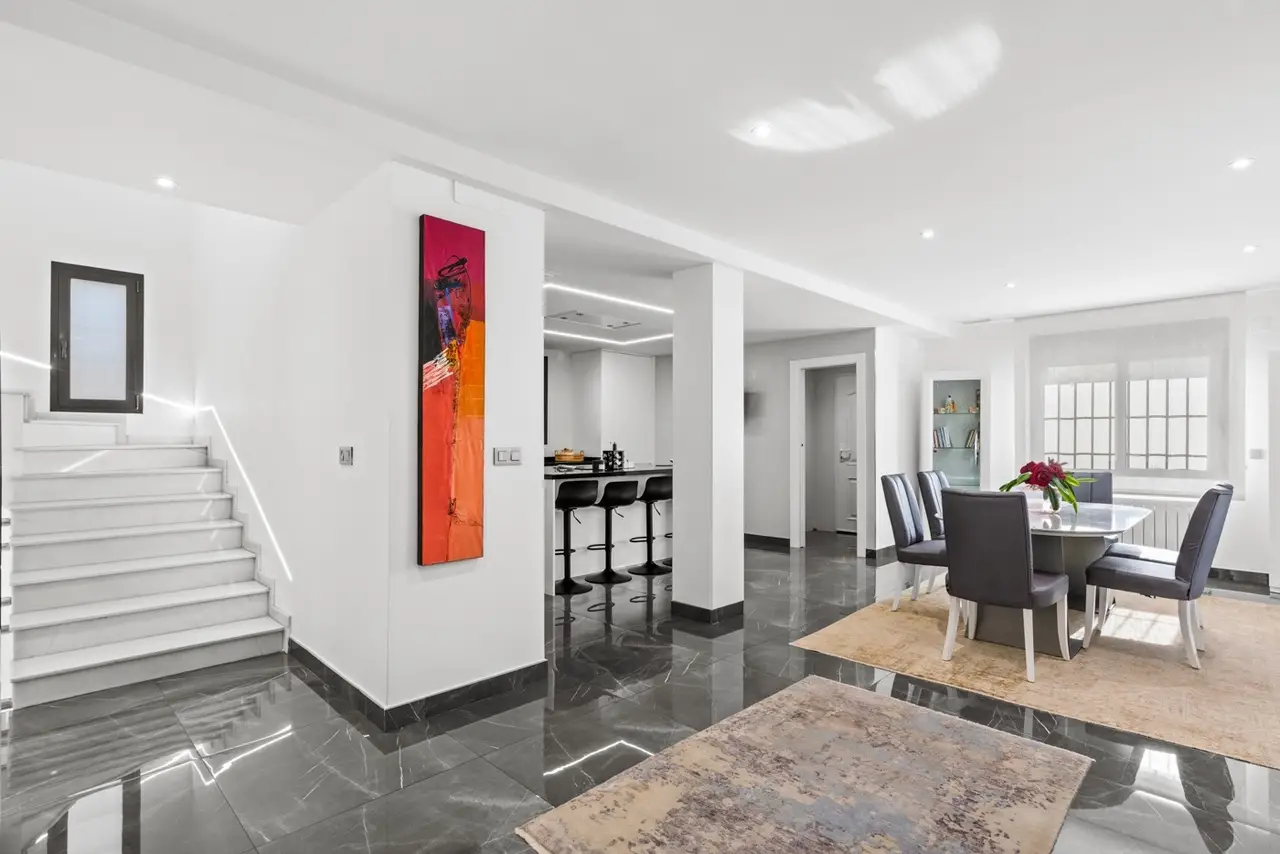 3d9b511300deb0771ec4_xlarge