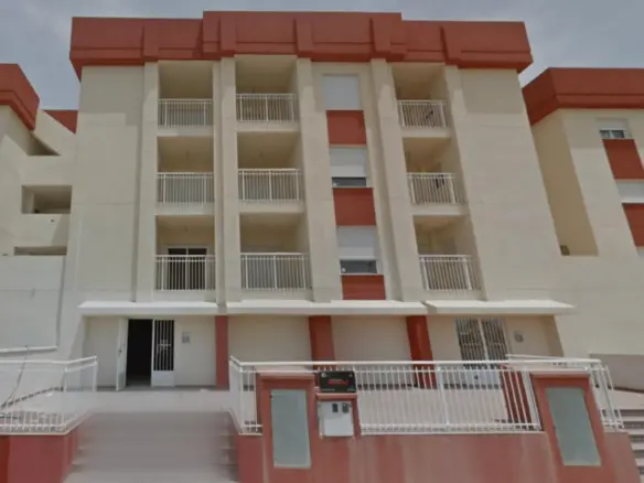 5fe8bed53d369f22a49c xlarge