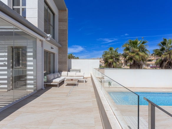 F870eaf7e18175103eab xlarge