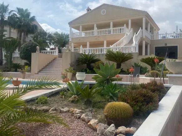 F9b1047158fc76e94f5e xlarge