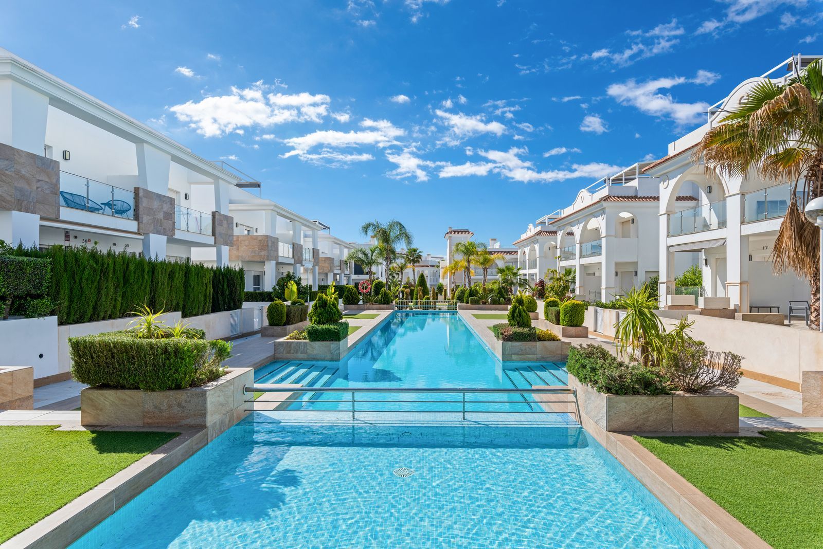 1 7020804132f1cd48fa7d0a6cde6ac64b