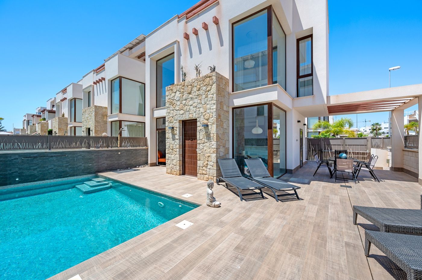 1 7020804132f1cd48fa7d0a6cde6ac64b