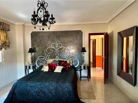 1 7020804132f1cd48fa7d0a6cde6ac64b