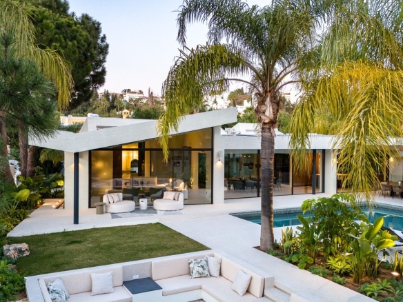 1 7020804132f1cd48fa7d0a6cde6ac64b