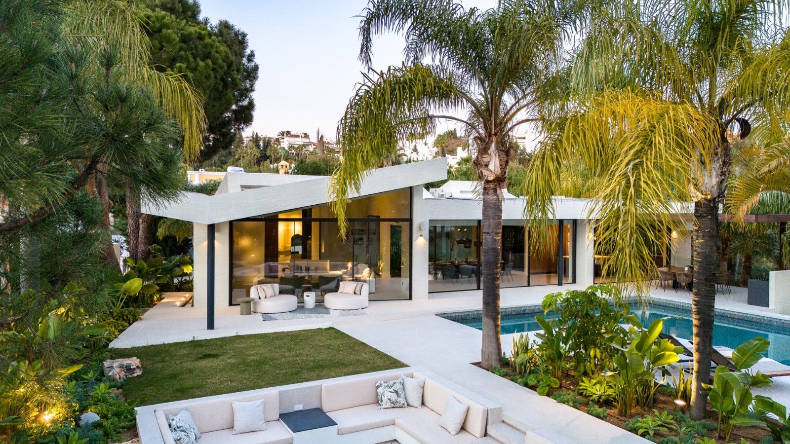 1 7020804132f1cd48fa7d0a6cde6ac64b