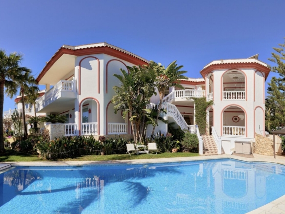 1 7020804132f1cd48fa7d0a6cde6ac64b