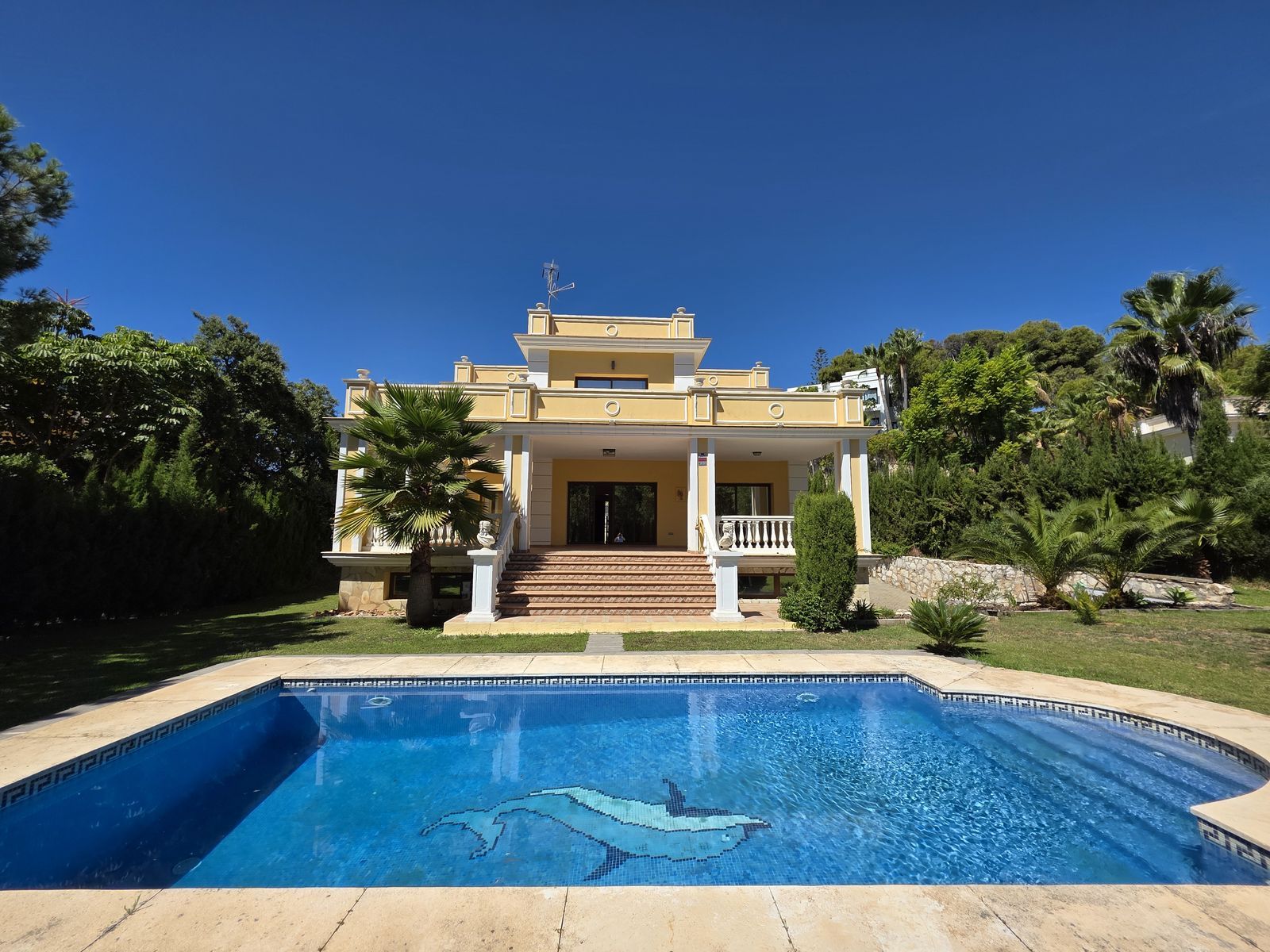 1 7020804132f1cd48fa7d0a6cde6ac64b