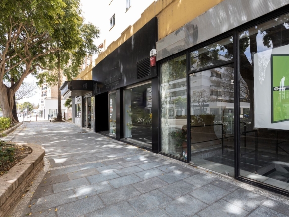 1 7020804132f1cd48fa7d0a6cde6ac64b