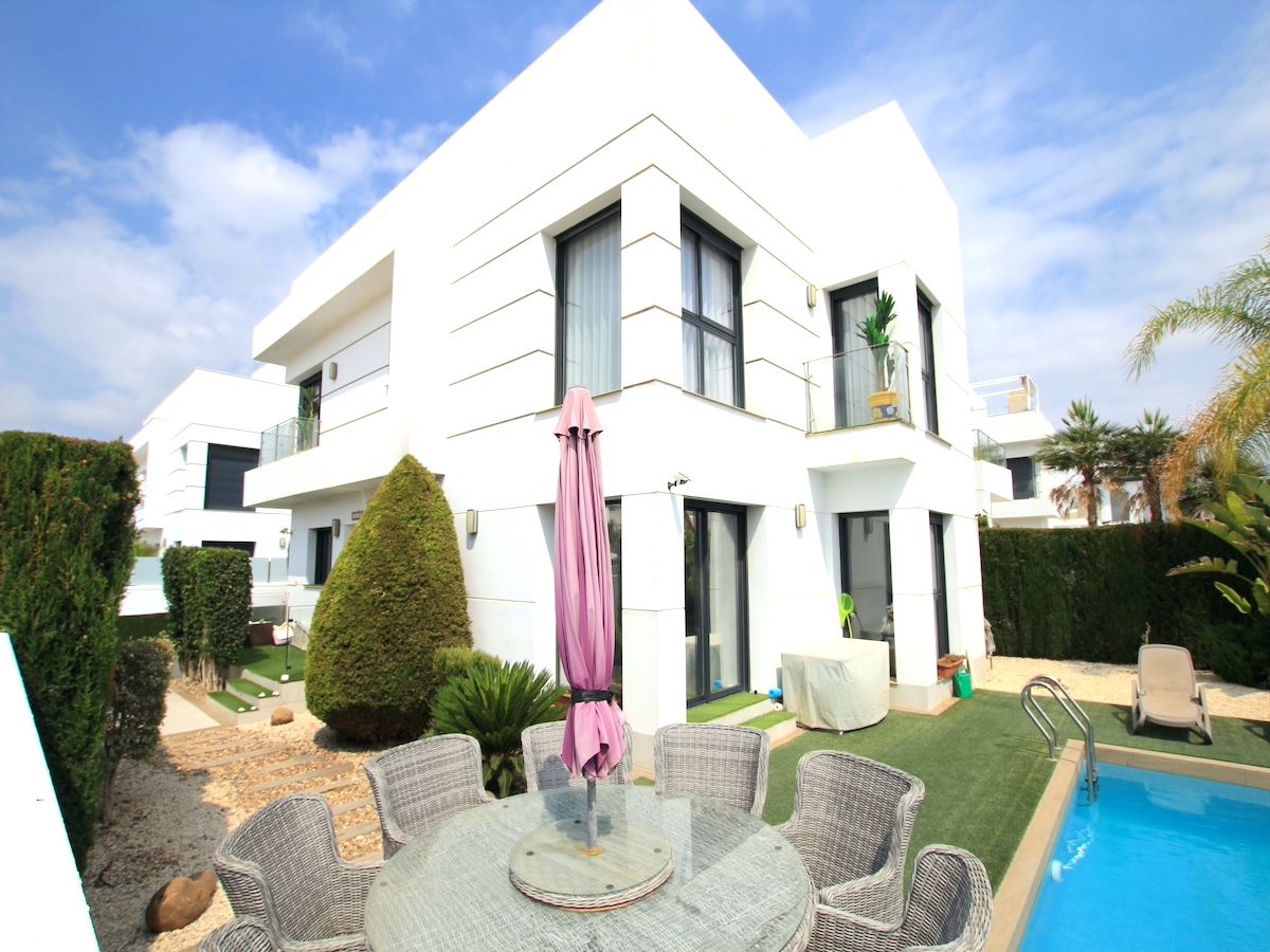 2 3c674067db687cc5fc07f68cdcb46212