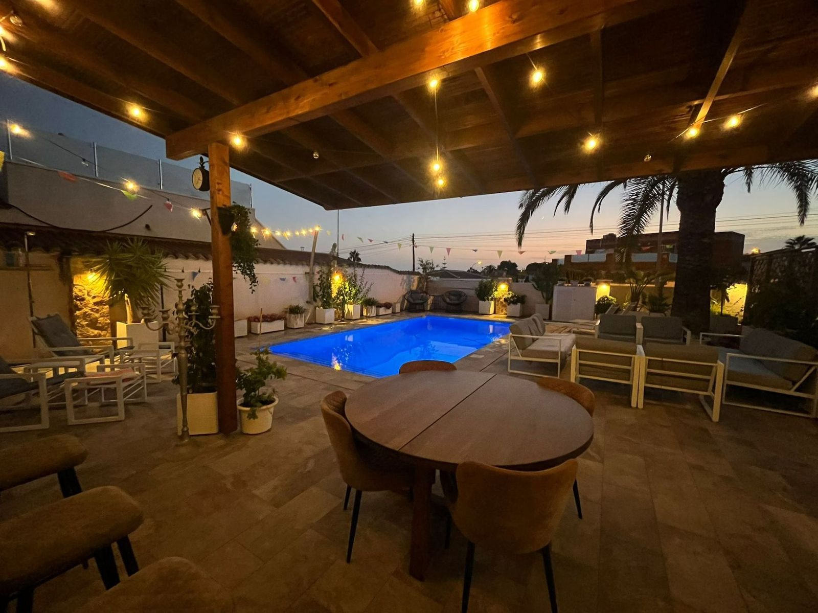 3 644887ed831e8682853ff700c7704b89