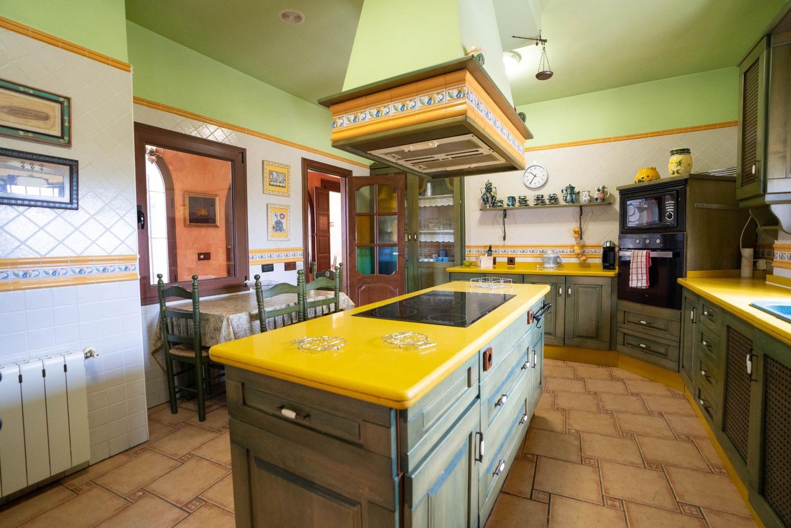 3 644887ed831e8682853ff700c7704b89