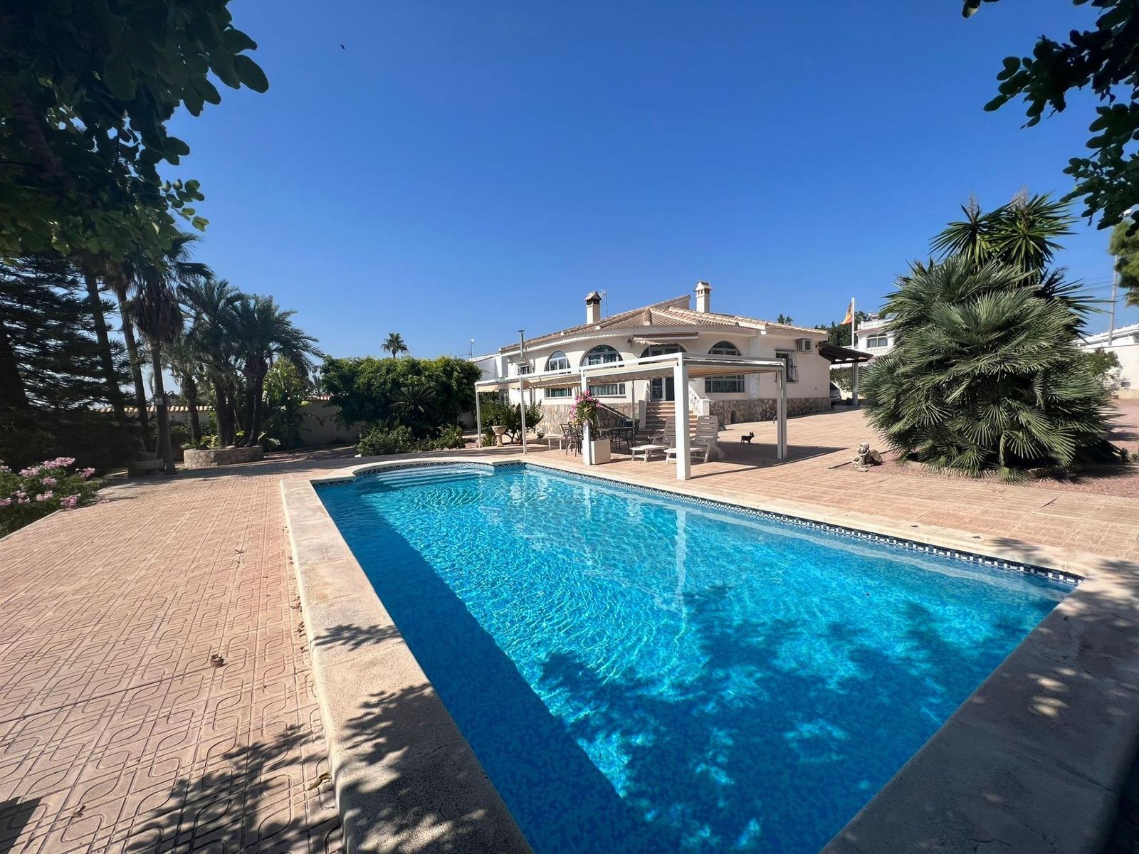 3 644887ed831e8682853ff700c7704b89