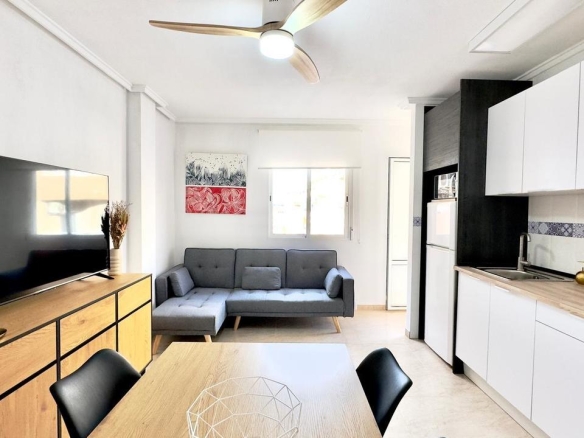 58237a0300594d7adc71 xlarge