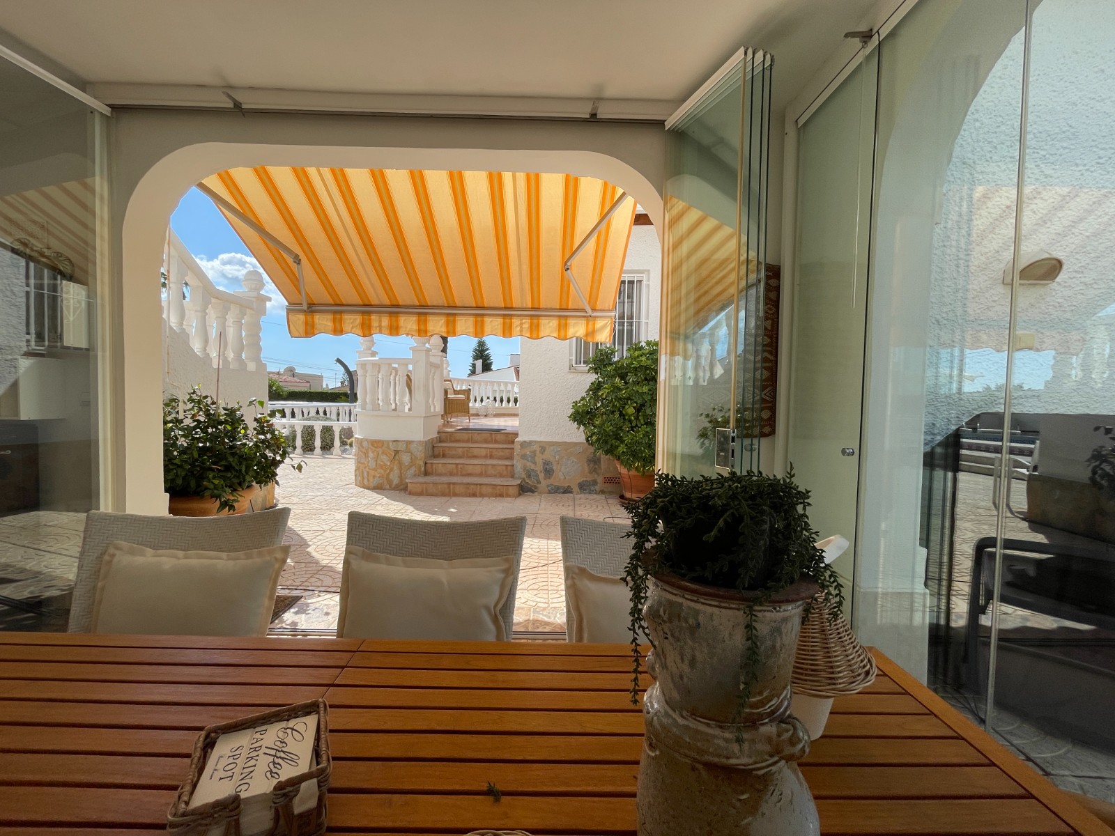 585977 694127d7b39a2