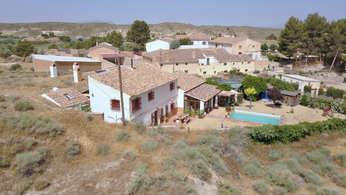 RRS20419 Cullar Granada House