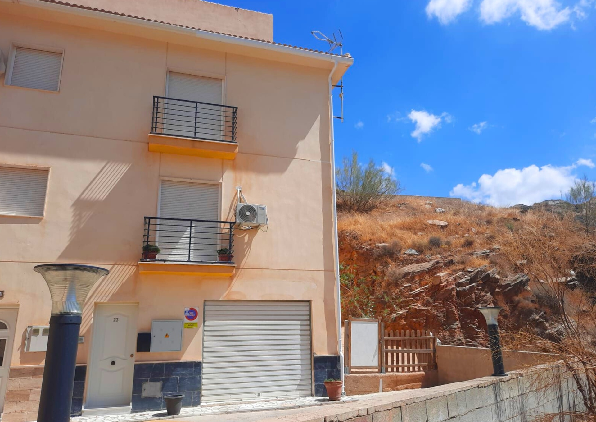 RR 121125 Macael Almeria Townhouse