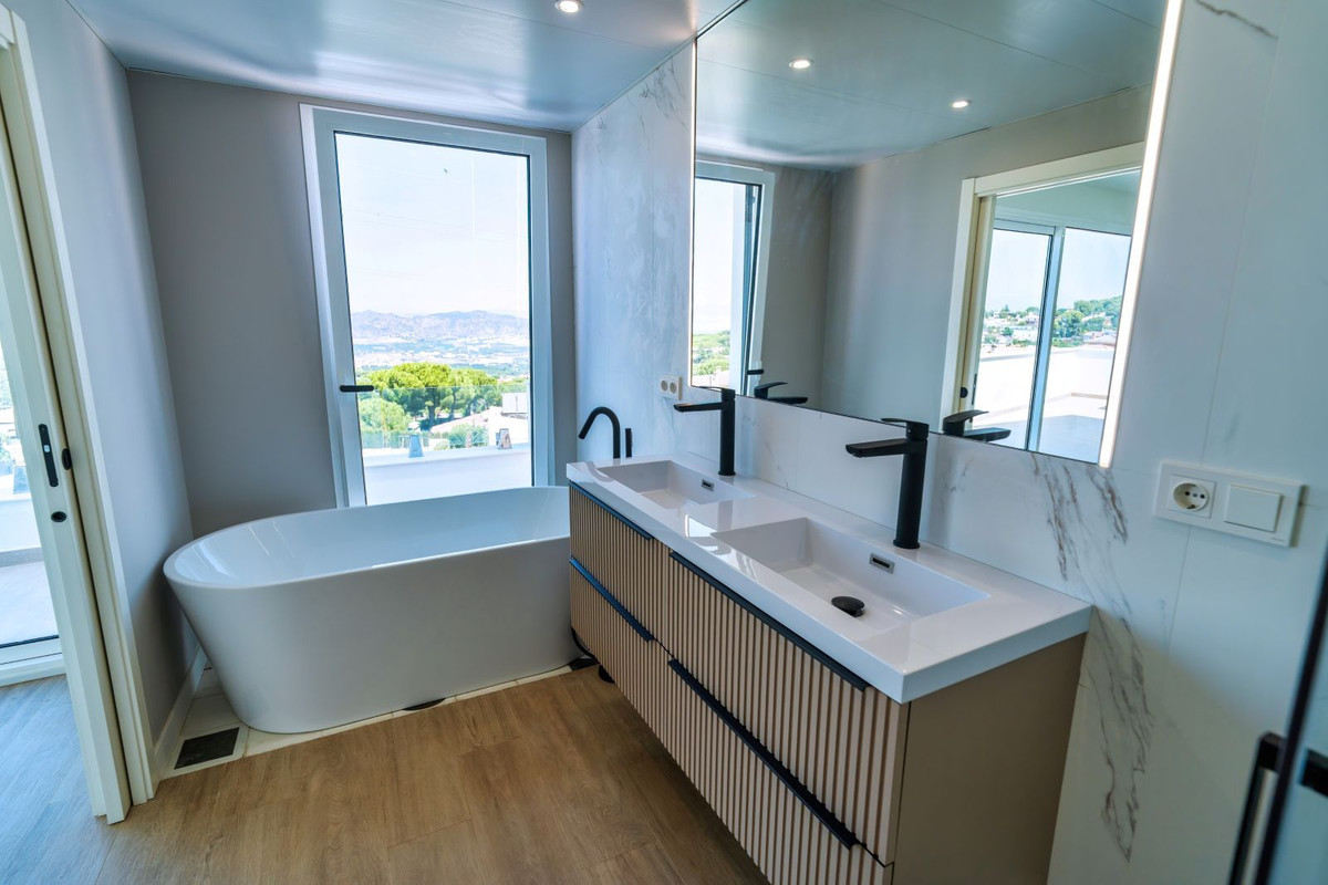 SecId0c7f346e7f0f11f086ca02a3ded47a2dIdP12ImgIdX1025608z1755910910