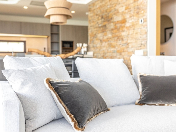 SecId46cf1c856d0411eea6080217bc231ef4IdP18ImgIdX1025608z1701870002