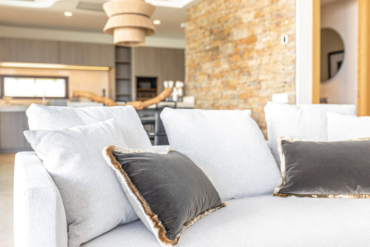 SecId46cf1c856d0411eea6080217bc231ef4IdP18ImgIdX1025608z1701870002