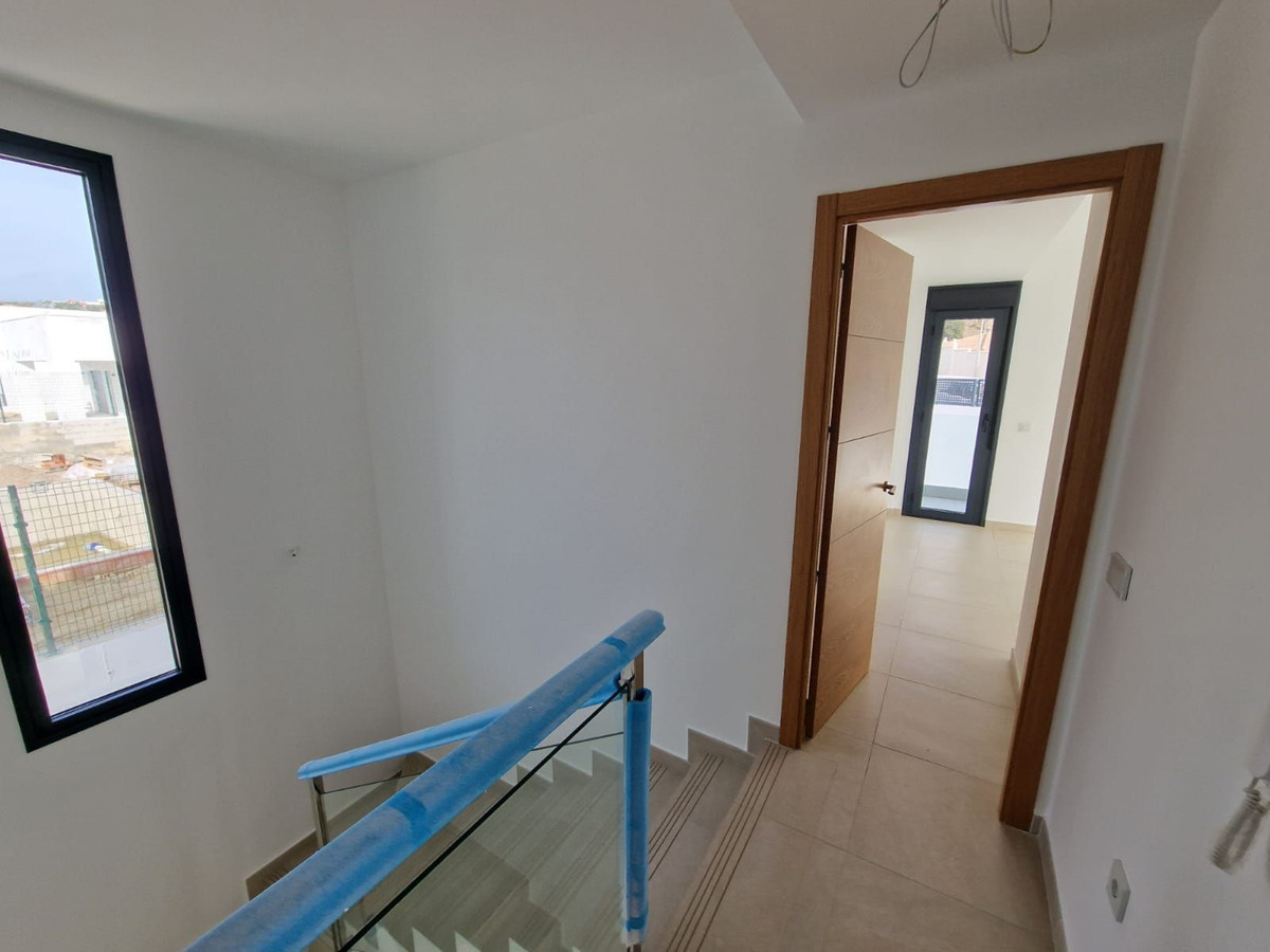 SecId9ad202d3d4eb11ef8ce602e0405b089bIdP20ImgIdX1025608z1737133456