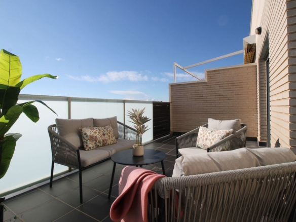 A06ae8a6bf1734e12b1b xlarge