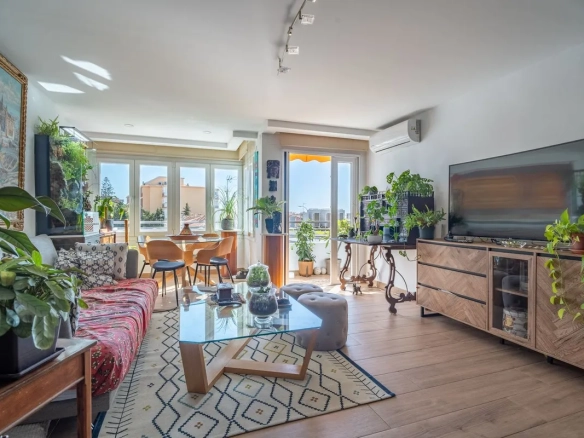 Appartement te koop in El Palo, Malaga, Spanje