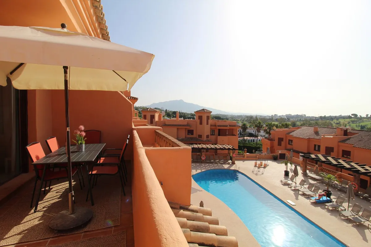 Appartement te koop in El Paraiso, Malaga, Spanje