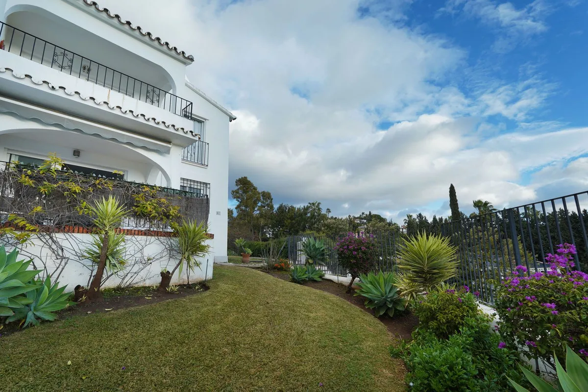 Appartement te koop in El Paraiso, Malaga, Spanje