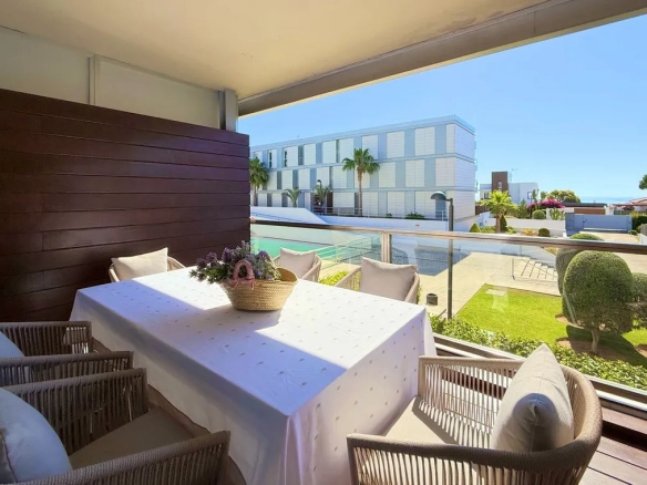 Appartement te koop in La Duquesa, Malaga, Spanje