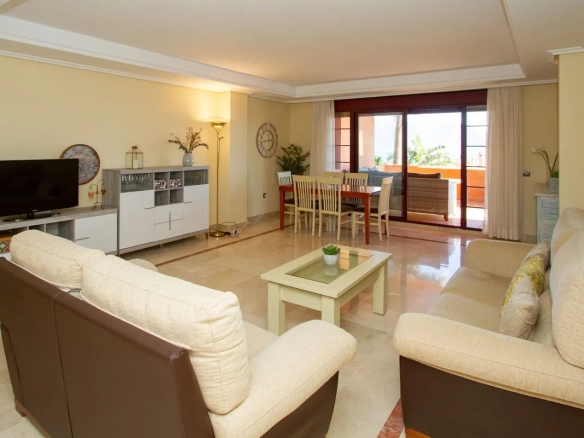 Appartement te koop in La Mairena, Malaga, Spanje
