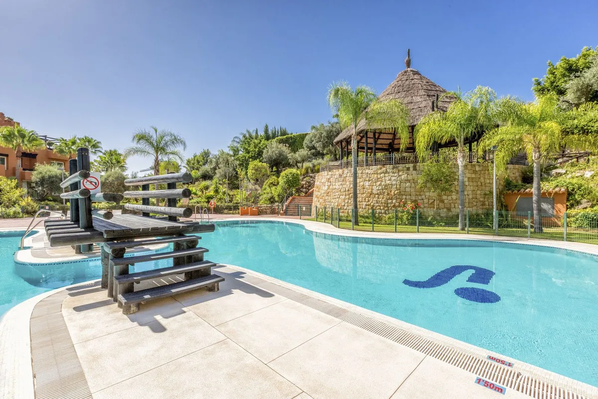 Appartement te koop in Nueva Andalucia, Malaga, Spanje