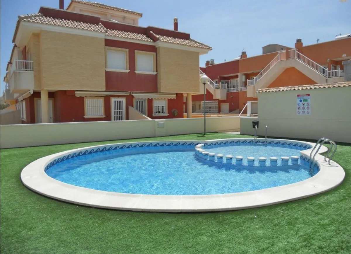 Appartement te koop in Pilar de la Horadada, Alicante, Spanje