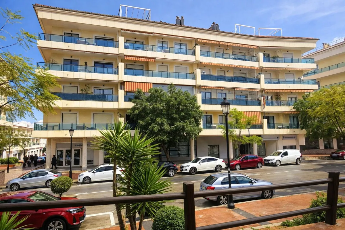 Appartement te koop in San Luis de Sabinillas, Malaga, Spanje Appartement te koop in San Luis de Sabinillas, Malaga, Spanje