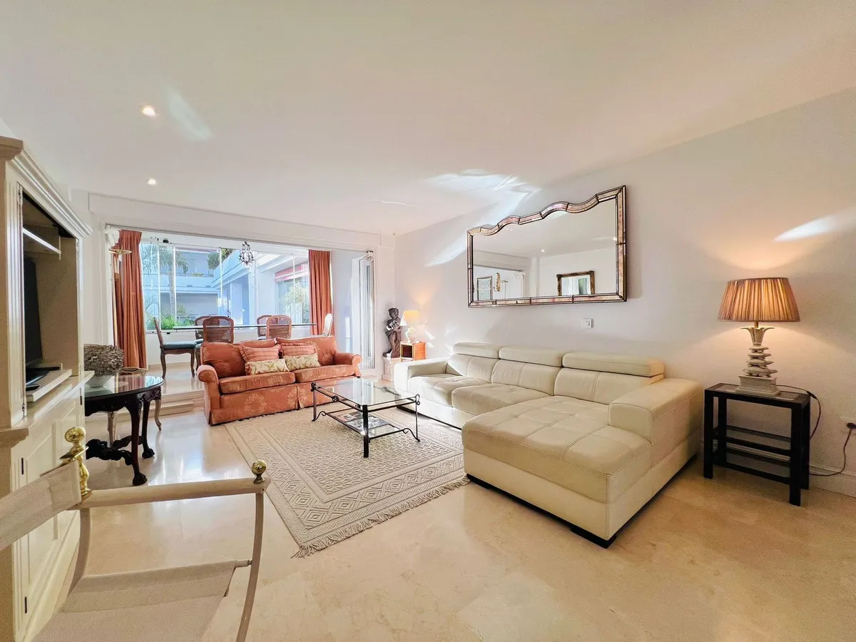 Appartement te koop in The Golden Mile, Malaga, Spanje