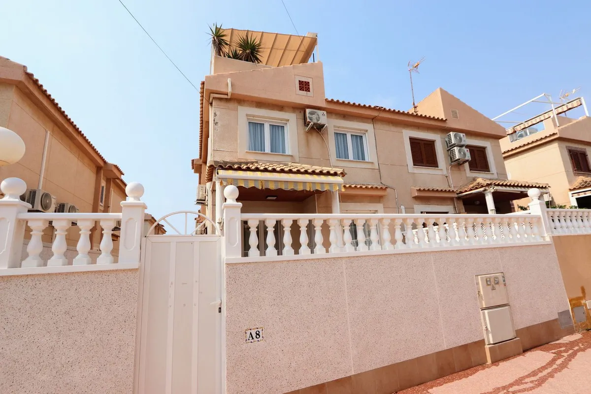 Country House te koop in Torrevieja, Alicante, Spanje