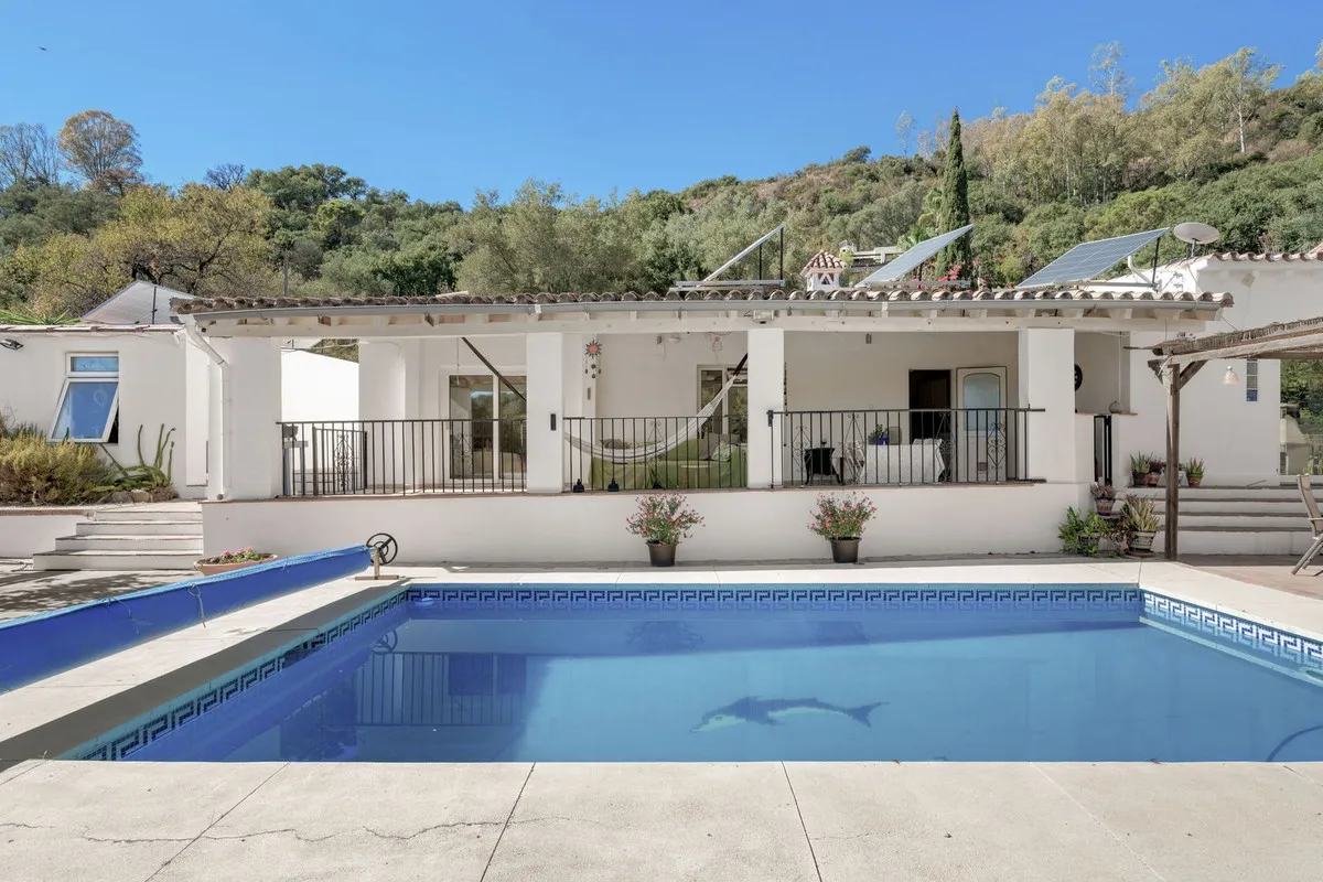 Finca / Landhuis te koop in Estepona, Malaga, Spanje