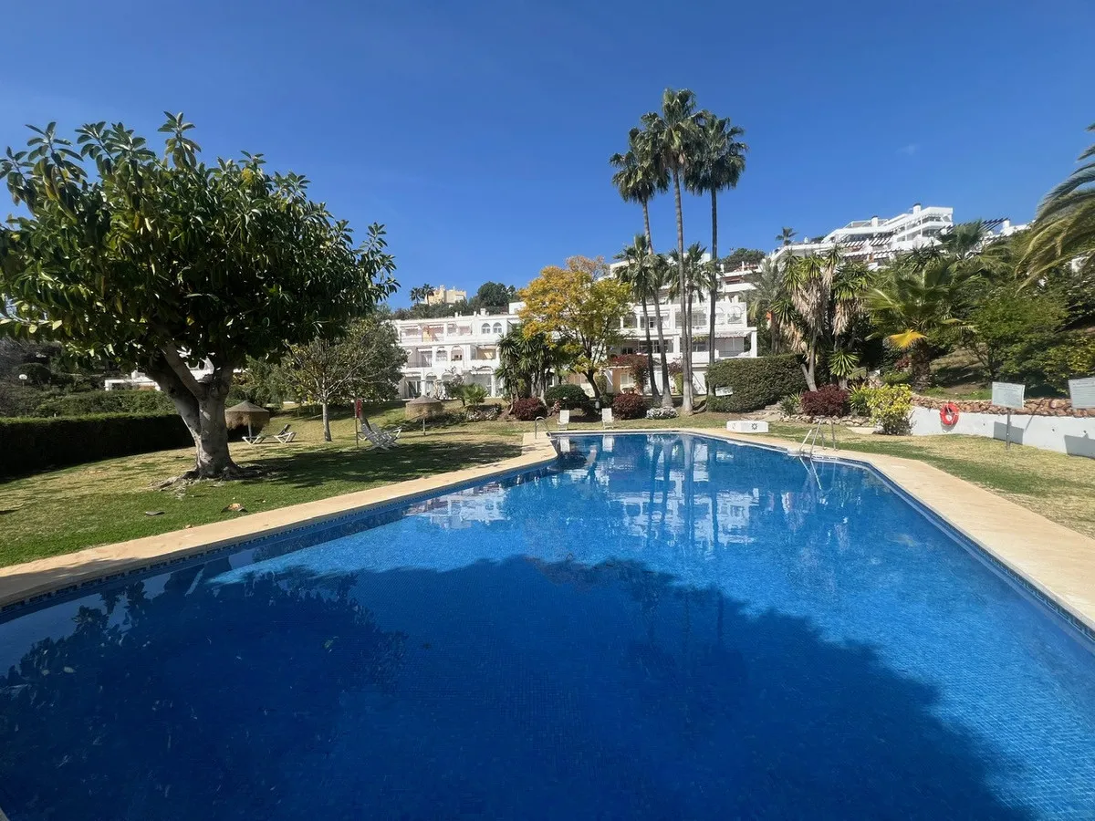 Geschakelde woning (Townhouse) te koop in Benahavis, Malaga, Spanje
