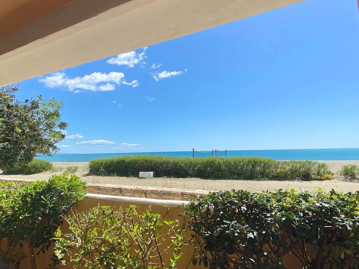 Geschakelde woning (Townhouse) te koop in Casares Playa, Malaga, Spanje