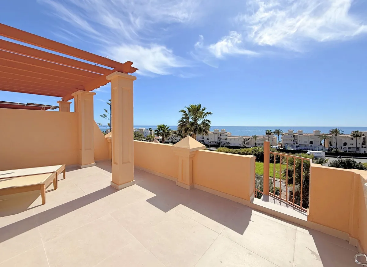 Geschakelde woning (Townhouse) te koop in Estepona, Malaga, Spanje