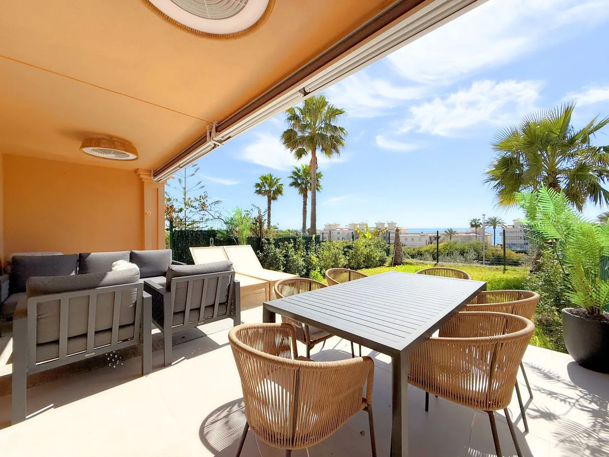 Geschakelde woning (Townhouse) te koop in Estepona, Malaga, Spanje