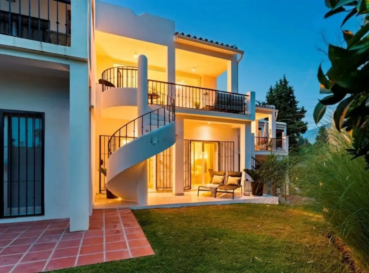 Geschakelde woning (Townhouse) te koop in Marbella, Malaga, Spanje