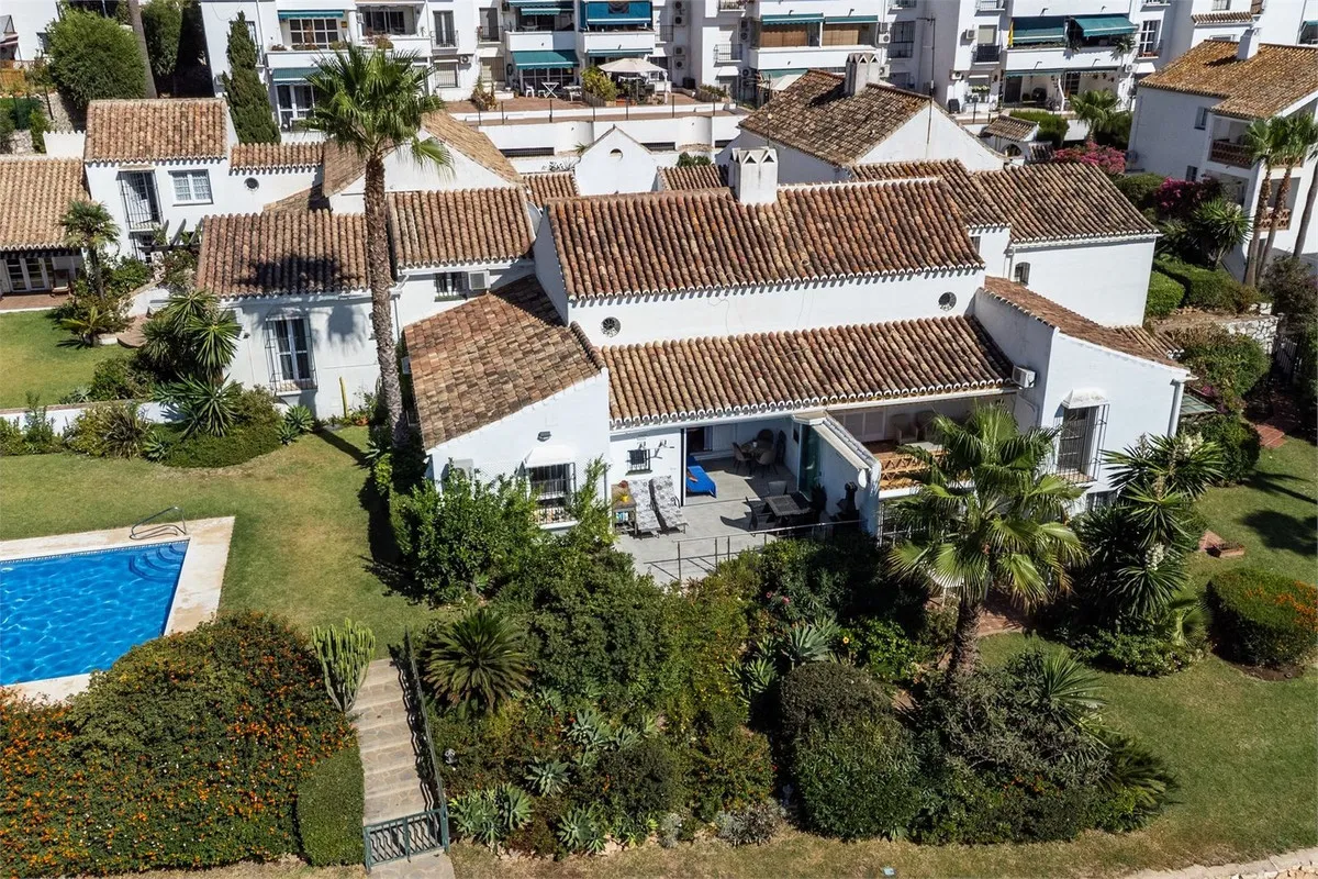 Geschakelde woning (Townhouse) te koop in Mijas Golf, Malaga, Spanje