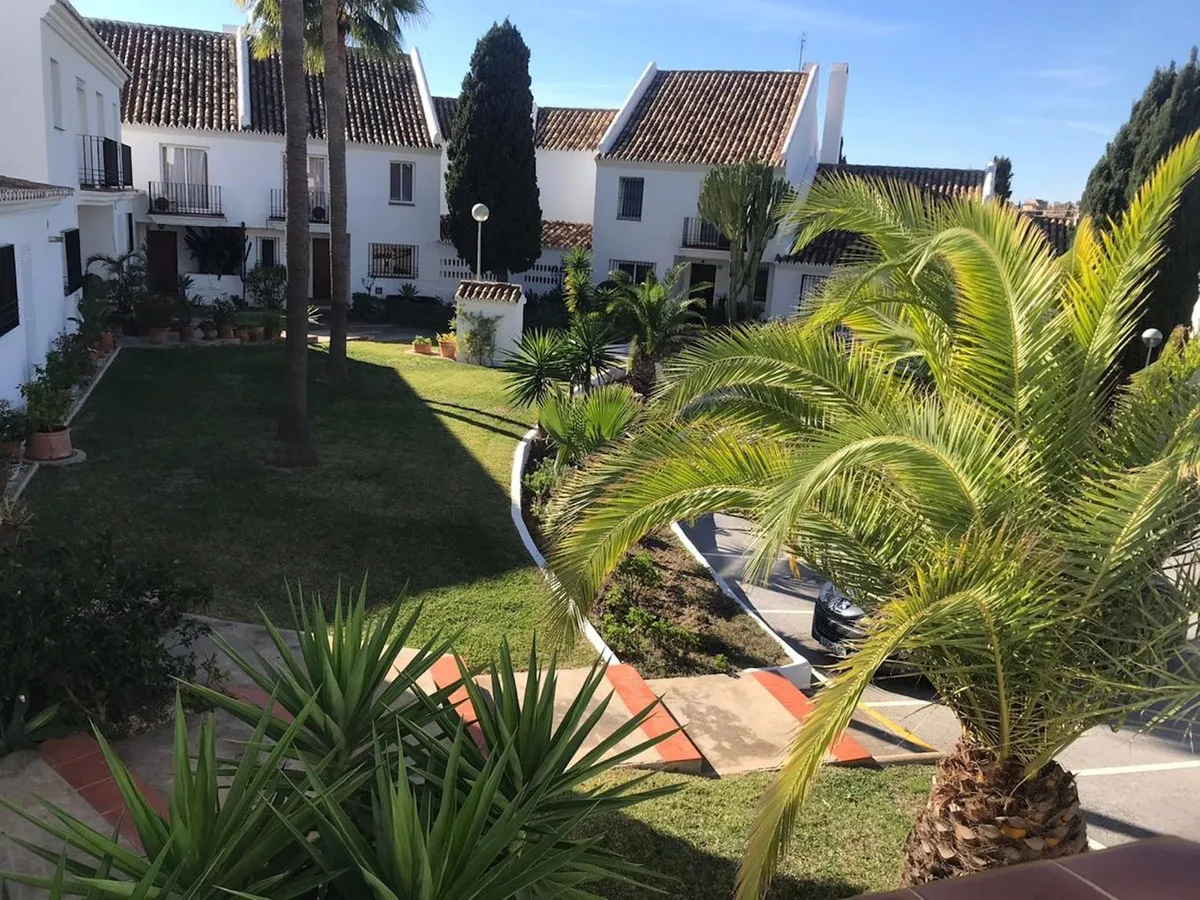 Geschakelde woning (Townhouse) te koop in Riviera del Sol, Malaga, Spanje