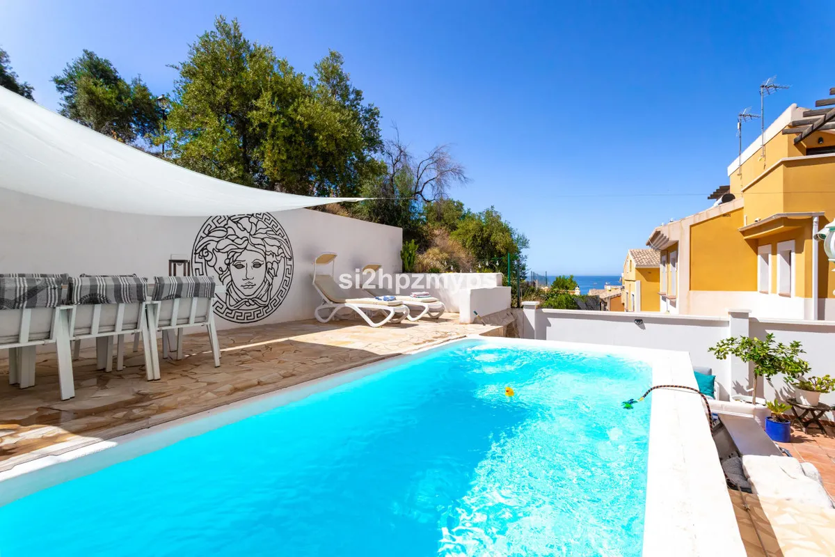 Geschakelde woning (Townhouse) te koop in Vélez-Málaga, Malaga, Spanje