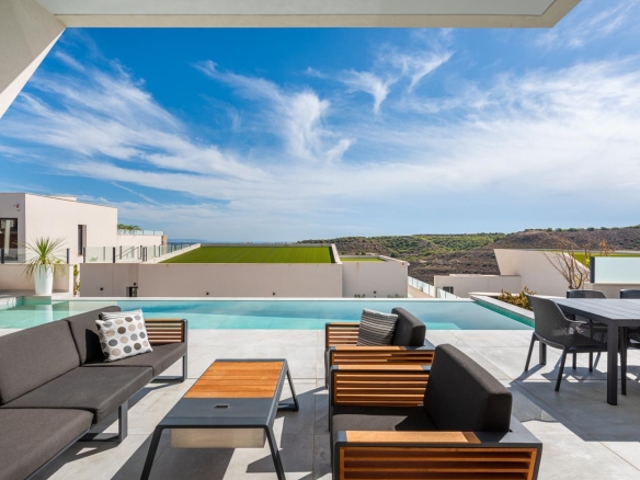 O 1hvp2e4u0l7h1jcr1qlm4h719np1q