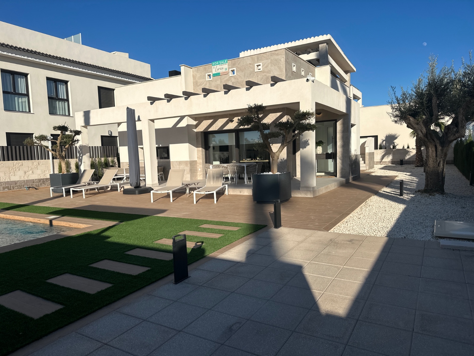 O 1iha983q7tvh64l1pti15gura12f