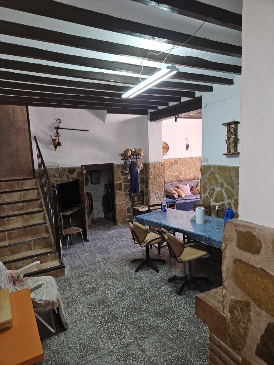 O 1ipchl3ovp58iui1q611ipqgb6d