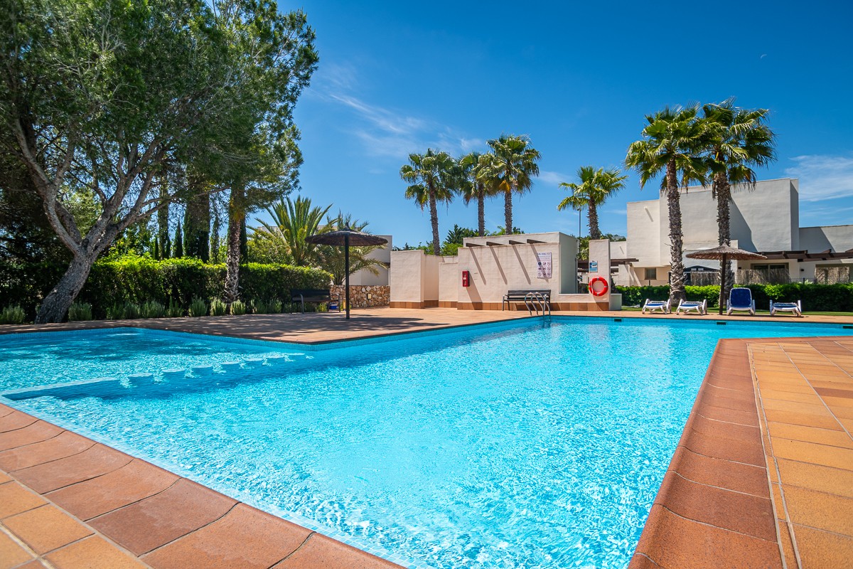 O 1is8ik1qe1qcg5lq12j31t6c1pii37