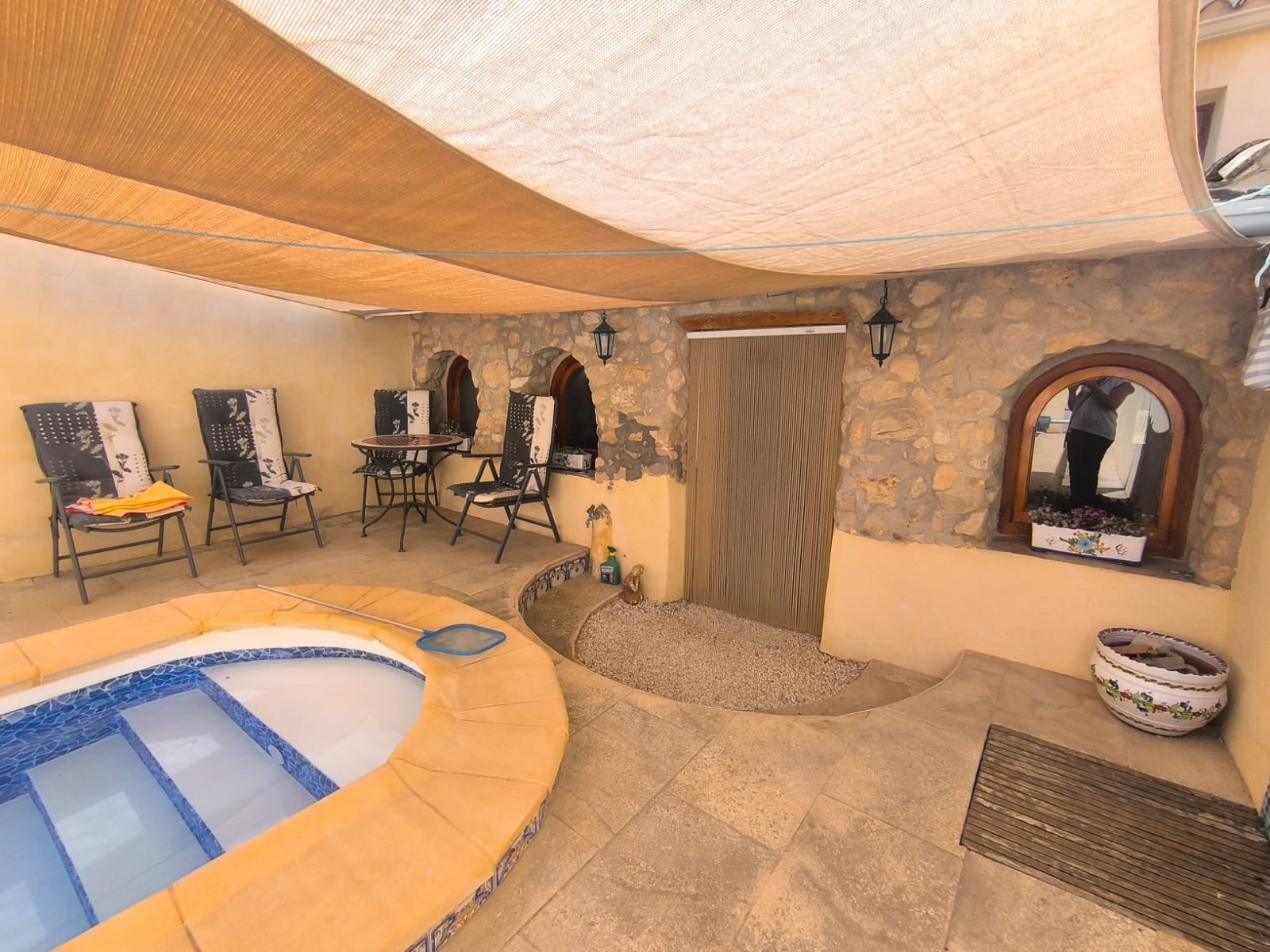 O 1iuj84s1ljc61pre1jhchij7sj2u