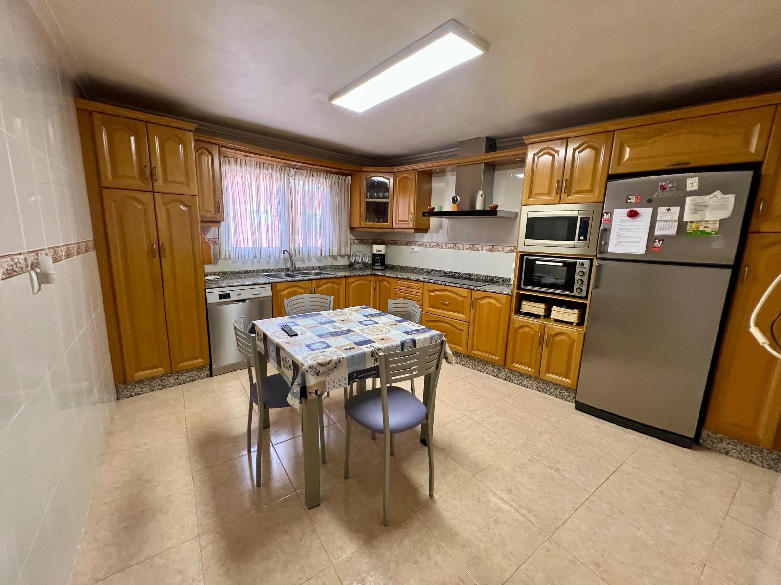 O 1j9cdegcr4m2vek64k1koccib3o